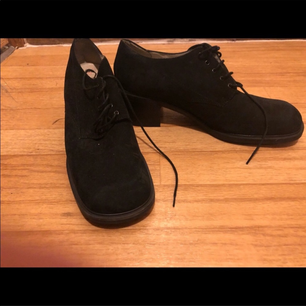 Kenneth Cole reaction black lace up heeled booties